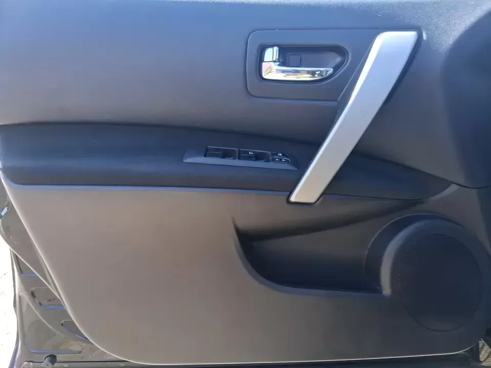 2015 Nissan Rogue S (JN8AS5MV0FW) with an 2.5L I-4 DOHC engine, Continuously Variable Transmission transmission, located at 1230 East Main St, Xenia, OH, 45385, (937) 908-9800, 39.688026, -83.910172 - Need a capable SUV for Ohio's changing seasons-school runs in the morning, a long commute down US-35, and a weekend escape to John Bryan State Park or the Greene County Fairgrounds? This 2015 Nissan Rogue S in Super Black is the kind of practical, do-it-all crossover that fits real life in Xenia: co - Photo#18