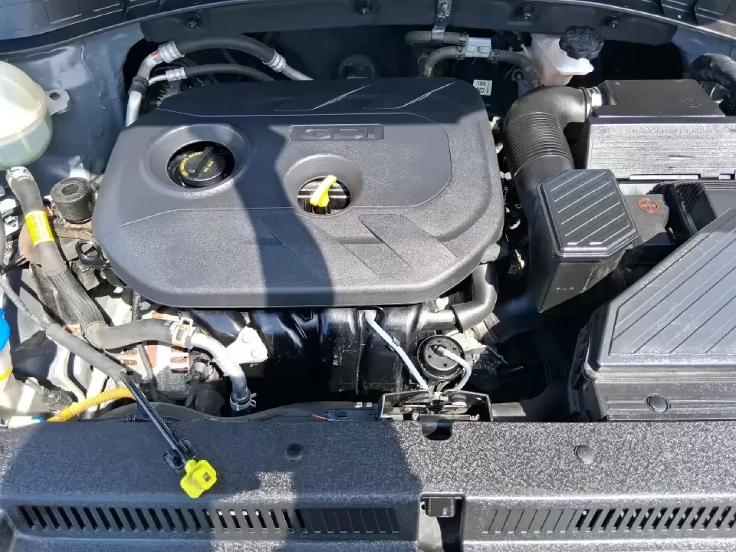 2018 Hyundai Tucson SEL Plus (KM8J33A4XJU) with an Nu 2L I-4 gasoline direct injection engine, 6A transmission, located at 880 E. National Road, Vandalia, OH, 45377, (937) 908-9800, 39.891918, -84.183594 - Need a do-it-all SUV that fits real life in Greene County-school runs, long commutes to Dayton, and weekend getaways to John Bryan State Park-without sacrificing comfort or confidence? This 2018 Hyundai Tucson SEL Plus in Coliseum Gray is built for drivers who want practical space, modern tech, and - Photo#11