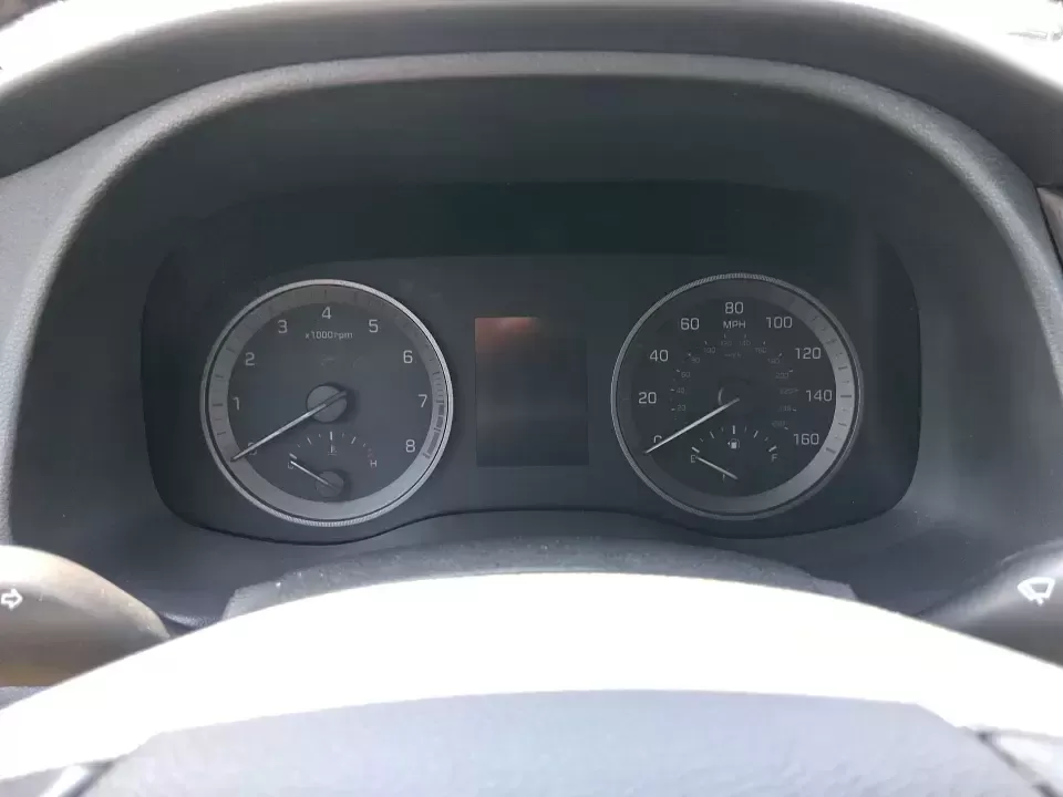 2018 Hyundai Tucson SEL Plus (KM8J33A4XJU) with an Nu 2L I-4 gasoline direct injection engine, 6A transmission, located at 1230 East Main St, Xenia, OH, 45385, (937) 908-9800, 39.688026, -83.910172 - Need a do-it-all SUV that fits real life in Greene County-school runs, long commutes to Dayton, and weekend getaways to John Bryan State Park-without sacrificing comfort or confidence? This 2018 Hyundai Tucson SEL Plus in Coliseum Gray is built for drivers who want practical space, modern tech, and - Photo#15