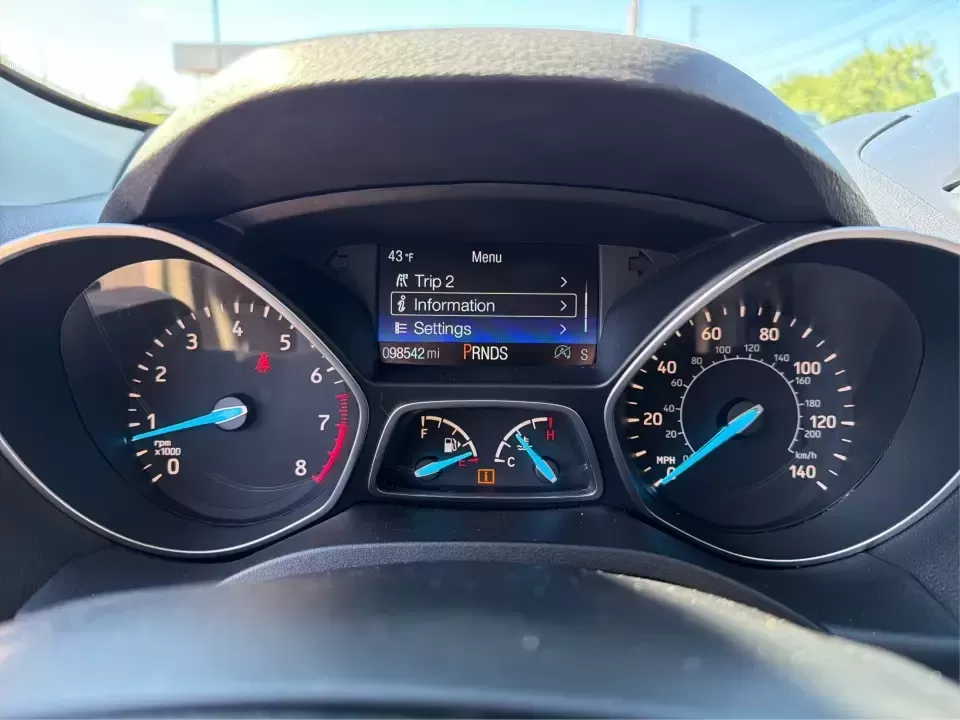 2017 Ford Escape SE (1FMCU0GD2HU) with an 1.5L L4 DOHC 16V engine, 6A transmission, located at 8750 N County Rd 25A, Piqua, OH, 45356, (937) 908-9800, 40.164391, -84.232513 - Picture a weekday that starts with a smooth commute up N County Rd 25A, turns into easy school drop-offs, and ends with a weekend escape to Indian Lake or a quick run down I75 for shopping and dinner-this 2017 Ford Escape SE is built for real life in and around Piqua, Ohio. Finished in standout Whit - Photo#15