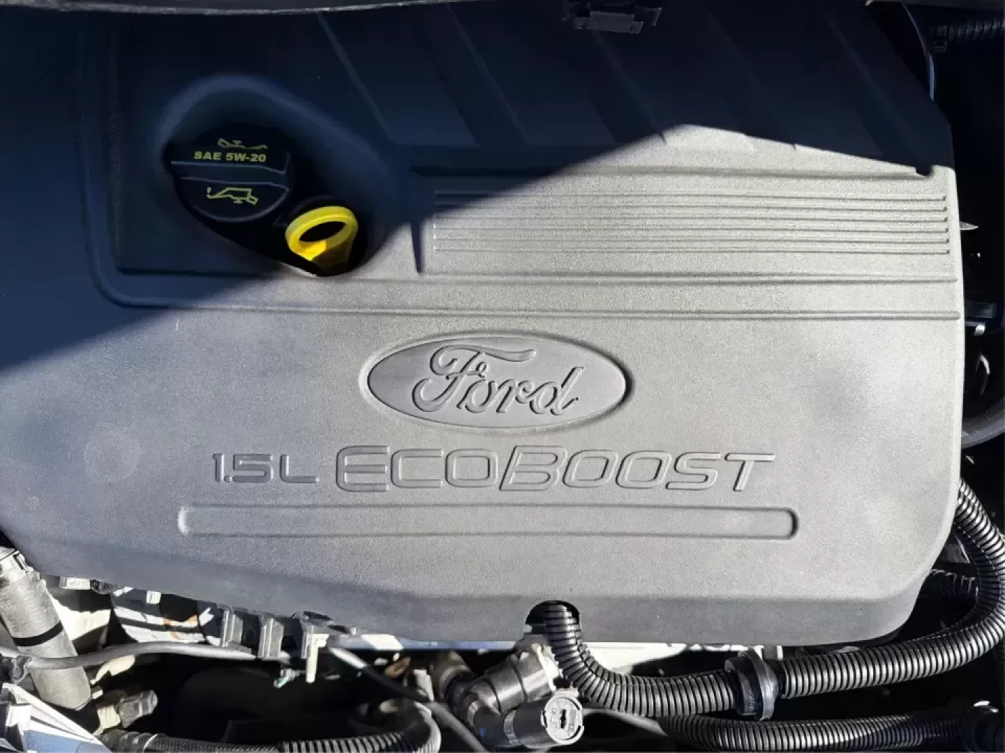 2017 Ford Escape SE (1FMCU0GD2HU) with an 1.5L L4 DOHC 16V engine, 6A transmission, located at 401 Woodman Dr, Riverside, OH, 45431, (937) 908-9800, 39.760899, -84.123421 - Picture a weekday that starts with a smooth commute up N County Rd 25A, turns into easy school drop-offs, and ends with a weekend escape to Indian Lake or a quick run down I75 for shopping and dinner-this 2017 Ford Escape SE is built for real life in and around Piqua, Ohio. Finished in standout Whit - Photo#11