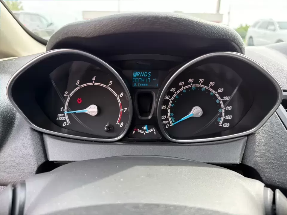 2016 Ford Fiesta SE (3FADP4EJ8GM) with an 1.6L L4 DOHC 16V engine, located at 8750 N County Rd 25A, Piqua, OH, 45356, (937) 908-9800, 40.164391, -84.232513 - Need a smart, easy-to-park hatchback that makes daily life simpler-whether you're commuting up I-75, running errands around downtown Piqua, or packing up for a weekend at Lock 9 Park? This 2016 Ford Fiesta SE Hatchback in Shadow Black delivers big practicality in a small, budget-friendly footprint, - Photo#15