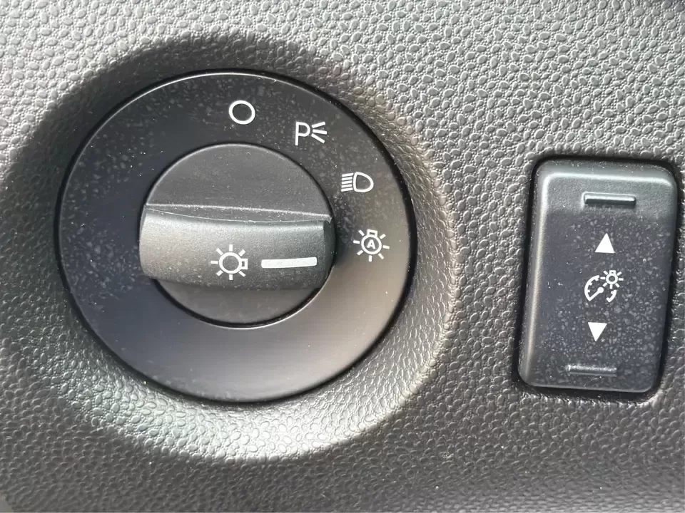 2016 Ford Fiesta SE (3FADP4EJ8GM) with an 1.6L L4 DOHC 16V engine, located at 8750 N County Rd 25A, Piqua, OH, 45356, (937) 908-9800, 40.164391, -84.232513 - Need a smart, easy-to-park hatchback that makes daily life simpler-whether you're commuting up I-75, running errands around downtown Piqua, or packing up for a weekend at Lock 9 Park? This 2016 Ford Fiesta SE Hatchback in Shadow Black delivers big practicality in a small, budget-friendly footprint, - Photo#17