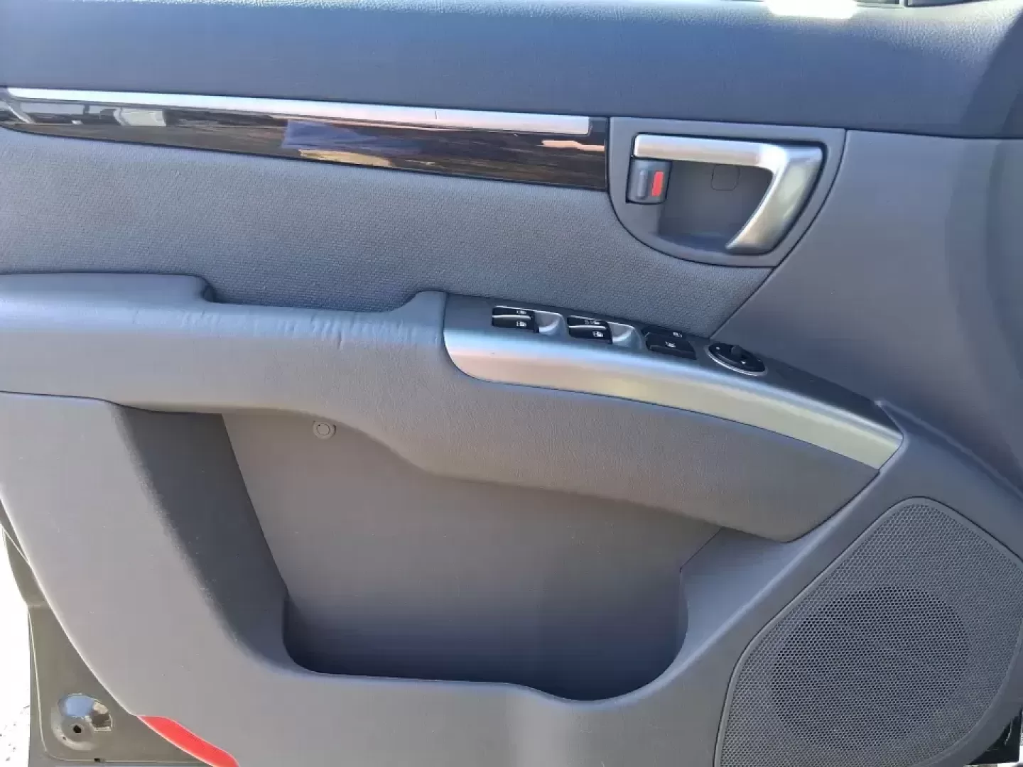 2012 Hyundai Santa Fe GLS (5XYZGDABXCG) with an 2.4L I-4 DOHC engine, 6-Speed Automatic transmission, located at 8750 N County Rd 25A, Piqua, OH, 45356, (937) 908-9800, 40.164391, -84.232513 - Pack up the kids, load the groceries, and head out for a weekend escape-this 2012 Hyundai Santa Fe GLS is the kind of SUV that fits real life in West Central Ohio. Whether you're commuting up N County Rd 25A toward Troy, running errands near downtown Piqua, or planning a road trip out past the Great - Photo#17