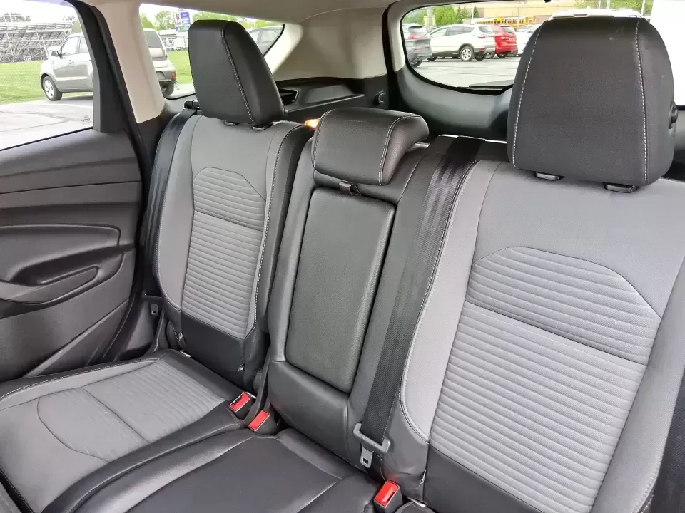 2019 Ford Escape SE (1FMCU9GD8KU) with an 1.5L L4 DOHC 16V engine, 6A transmission, located at 8750 N County Rd 25A, Piqua, OH, 45356, (937) 908-9800, 40.164391, -84.232513 - Make your next week look easier: a confident, all-weather SUV for school runs, long commutes up I75, and spontaneous weekend getaways to Indian Lake or downtown Troy. This **2019 Ford Escape SE** blends practical space with the kind of comfort and tech that fits real life in **Piqua, Ohio**-whether - Photo#10