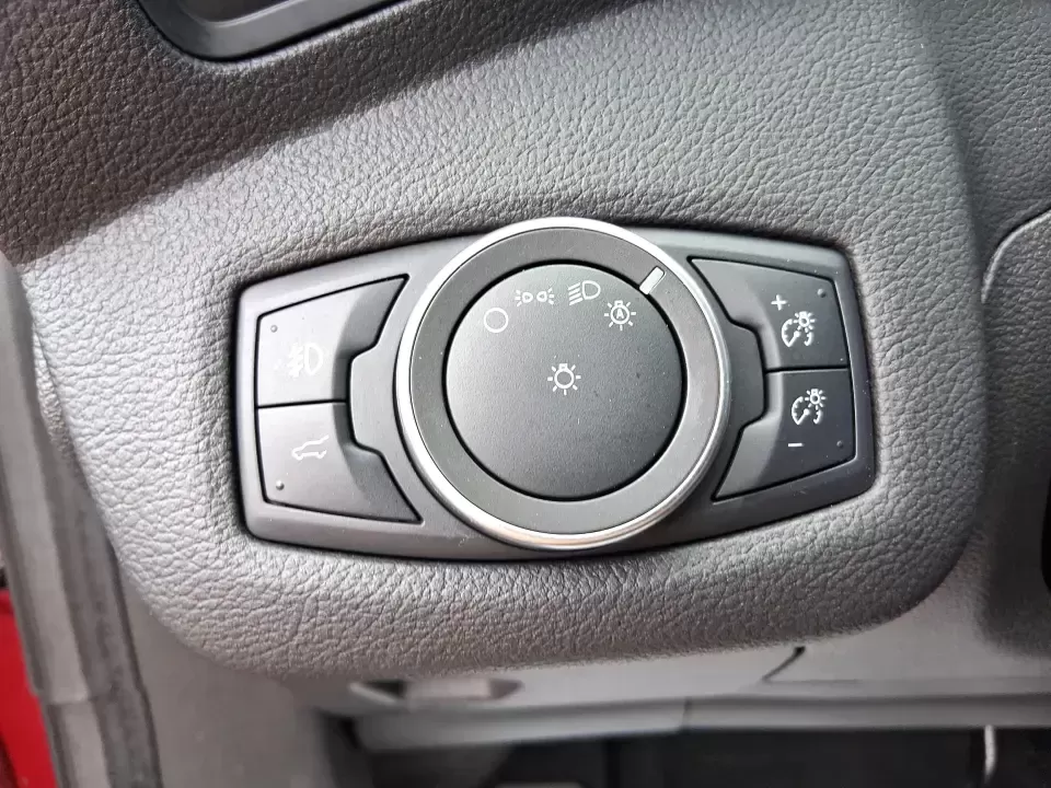 2019 Ford Escape SE (1FMCU9GD8KU) with an 1.5L L4 DOHC 16V engine, 6A transmission, located at 8750 N County Rd 25A, Piqua, OH, 45356, (937) 908-9800, 40.164391, -84.232513 - Make your next week look easier: a confident, all-weather SUV for school runs, long commutes up I75, and spontaneous weekend getaways to Indian Lake or downtown Troy. This **2019 Ford Escape SE** blends practical space with the kind of comfort and tech that fits real life in **Piqua, Ohio**-whether - Photo#17