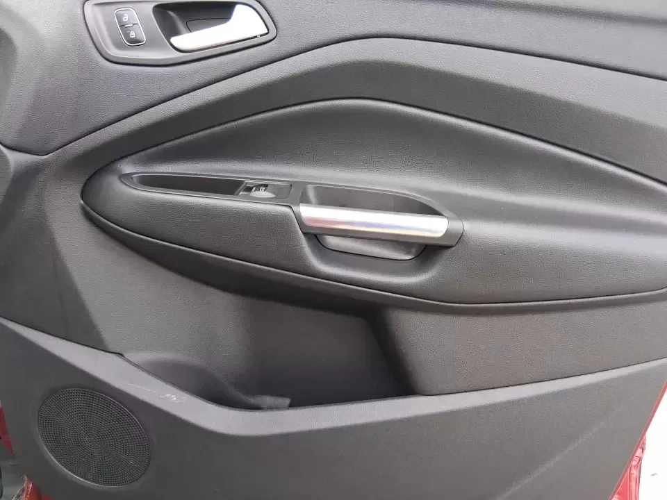 2019 Ford Escape SE (1FMCU9GD8KU) with an 1.5L L4 DOHC 16V engine, 6A transmission, located at 8750 N County Rd 25A, Piqua, OH, 45356, (937) 908-9800, 40.164391, -84.232513 - Make your next week look easier: a confident, all-weather SUV for school runs, long commutes up I75, and spontaneous weekend getaways to Indian Lake or downtown Troy. This **2019 Ford Escape SE** blends practical space with the kind of comfort and tech that fits real life in **Piqua, Ohio**-whether - Photo#20