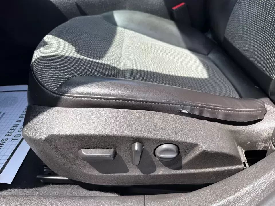 2015 Chevrolet Malibu 1LT (1G11C5SL5FF) with an ECOTEC 2.5L I-4 gasoline direct injection engine, 6-Speed Automatic transmission, located at 1951 S Dayton Lakeview Rd., New Carlisle, OH, 45344, (937) 908-9800, 39.890999, -84.050255 - Need a dependable, comfortable sedan for the daily commute between New Carlisle and Dayton, school drop-offs, or easy weekend getaways to Springfield? This 2015 Chevrolet Malibu 1LT is built for real-life driving-smooth on I70, easy to park around downtown New Carlisle, and efficient enough to keep - Photo#18