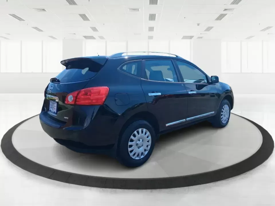 2015 Nissan Rogue S (JN8AS5MV4FW) with an 2.5L I-4 DOHC engine, Continuously Variable Transmission transmission, located at 401 Woodman Dr, Riverside, OH, 45431, (937) 908-9800, 39.760899, -84.123421 - Pack up the kids, load the groceries, or point the nose toward a weekend getaway-this 2015 Nissan Rogue S is the kind of practical SUV that fits real life in Riverside. With confident all-weather capability, flexible cargo space, and everyday comfort, it's ideal for commuters running up and down I-6 - Photo#2