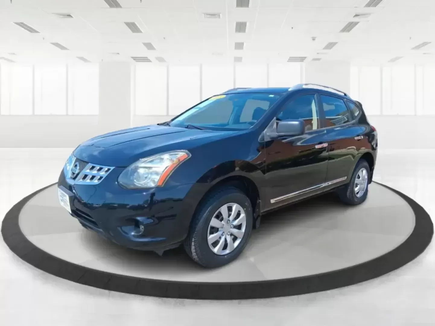 2015 Nissan Rogue S (JN8AS5MV4FW) with an 2.5L I-4 DOHC engine, Continuously Variable Transmission transmission, located at 1951 S Dayton Lakeview Rd., New Carlisle, OH, 45344, (937) 908-9800, 39.890999, -84.050255 - Pack up the kids, load the groceries, or point the nose toward a weekend getaway-this 2015 Nissan Rogue S is the kind of practical SUV that fits real life in Riverside. With confident all-weather capability, flexible cargo space, and everyday comfort, it's ideal for commuters running up and down I-6 - Photo#8