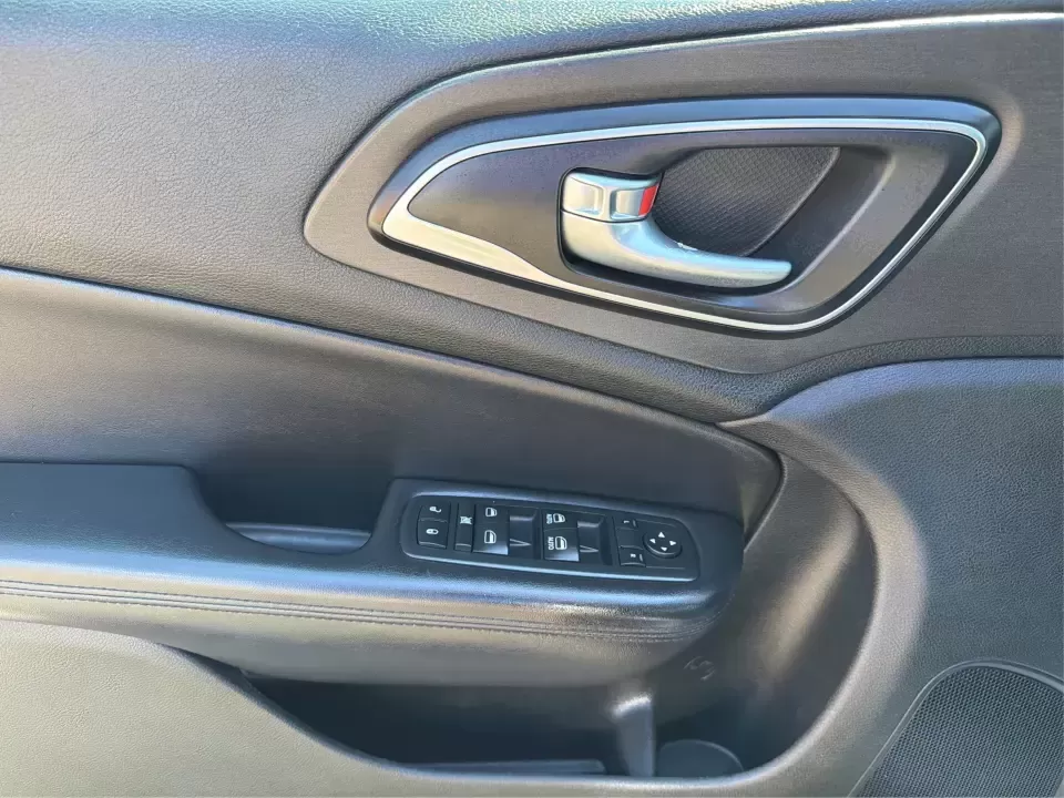 2016 Chrysler 200 Limited Platinum (1C3CCCABXGN) with an 2.4L L4 DOHC 16V engine, 9A transmission, located at 1184 Kauffman Ave, Fairborn, OH, 45324, (937) 908-9800, 39.807072, -84.030914 - Picture your next weekday commute down I675 or a smooth evening drive past Wright State University-quiet cabin, premium touches, and the kind of comfort that makes errands, school drop-offs, and date nights feel effortless. This 2016 Chrysler 200 Limited Platinum in Billet Silver Metallic Clearcoat - Photo#19