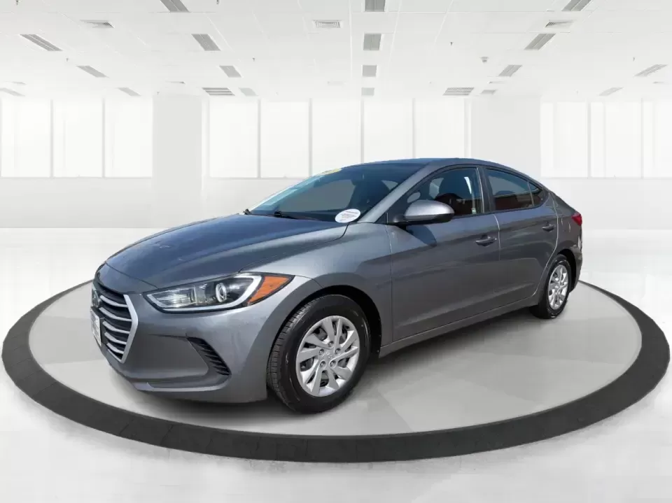 2018 Hyundai Elantra SE (KMHD74LF2JU) with an Nu 2L I-4 DOHC engine, 6A transmission, located at 4508 South Dixie Dr, Moraine, OH, 45439, (937) 908-9800, 39.689976, -84.218452 - Need a dependable commuter that's easy to park downtown, comfortable for I-75 and SR-725 drives, and efficient enough for everyday errands from Moraine to Dayton? This 2018 Hyundai Elantra SE in Galactic Gray Metallic is a smart, budget-friendly sedan built for real life-work runs, school drop-offs, - Photo#8