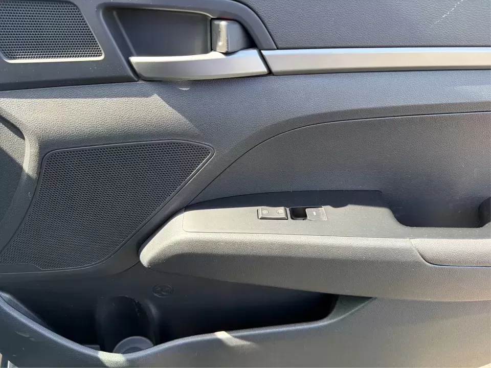 2018 Hyundai Elantra SE (KMHD74LF2JU) with an Nu 2L I-4 DOHC engine, 6A transmission, located at 4508 South Dixie Dr, Moraine, OH, 45439, (937) 908-9800, 39.689976, -84.218452 - Need a dependable commuter that's easy to park downtown, comfortable for I-75 and SR-725 drives, and efficient enough for everyday errands from Moraine to Dayton? This 2018 Hyundai Elantra SE in Galactic Gray Metallic is a smart, budget-friendly sedan built for real life-work runs, school drop-offs, - Photo#18