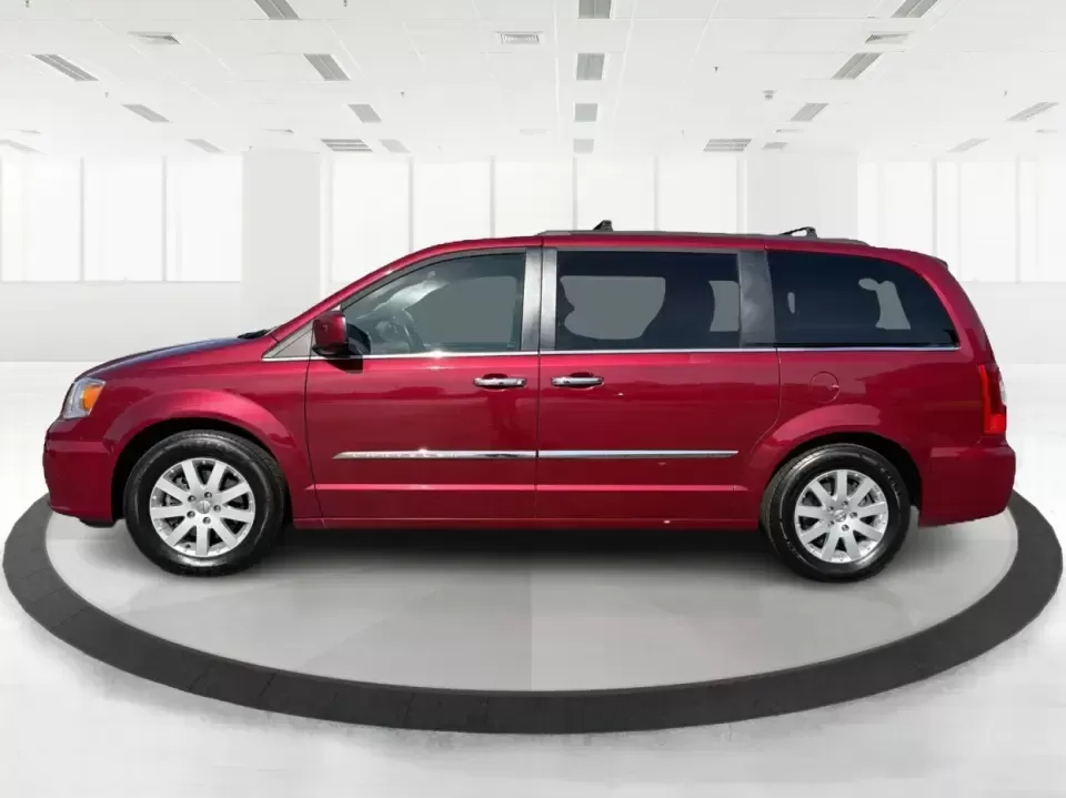 2015 Chrysler Town and Country Touring (2C4RC1BG6FR) with an 3.6L V-6 DOHC engine, 6-Speed Automatic transmission, located at 1230 East Main St, Xenia, OH, 45385, (937) 908-9800, 39.688026, -83.910172 - Load up the kids, the gear, and the snacks-this 2015 Chrysler Town and Country Touring is built for real-life family schedules, long commutes, and weekend getaways without the stress. Whether you're shuttling to practice, carpooling through Greene County, or planning a road trip that starts on US- - Photo#5