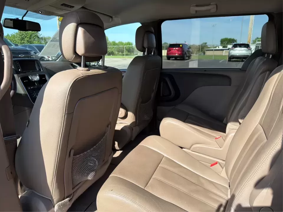 2015 Chrysler Town and Country Touring (2C4RC1BG6FR) with an 3.6L V-6 DOHC engine, 6-Speed Automatic transmission, located at 1230 East Main St, Xenia, OH, 45385, (937) 908-9800, 39.688026, -83.910172 - Load up the kids, the gear, and the snacks-this 2015 Chrysler Town and Country Touring is built for real-life family schedules, long commutes, and weekend getaways without the stress. Whether you're shuttling to practice, carpooling through Greene County, or planning a road trip that starts on US- - Photo#10