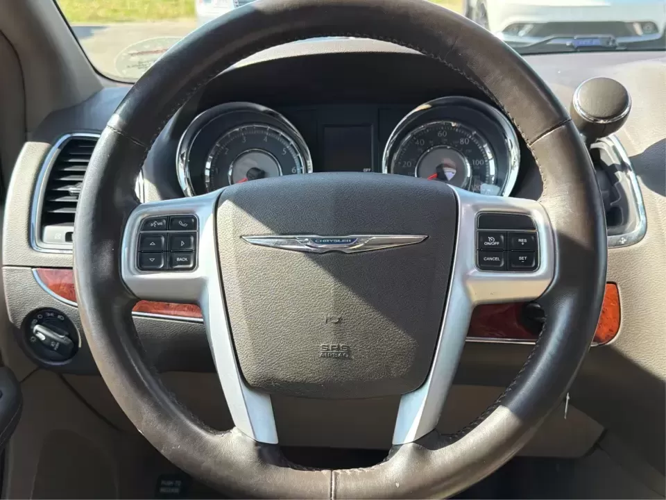 2015 Chrysler Town and Country Touring (2C4RC1BG6FR) with an 3.6L V-6 DOHC engine, 6-Speed Automatic transmission, located at 1230 East Main St, Xenia, OH, 45385, (937) 908-9800, 39.688026, -83.910172 - Load up the kids, the gear, and the snacks-this 2015 Chrysler Town and Country Touring is built for real-life family schedules, long commutes, and weekend getaways without the stress. Whether you're shuttling to practice, carpooling through Greene County, or planning a road trip that starts on US- - Photo#16