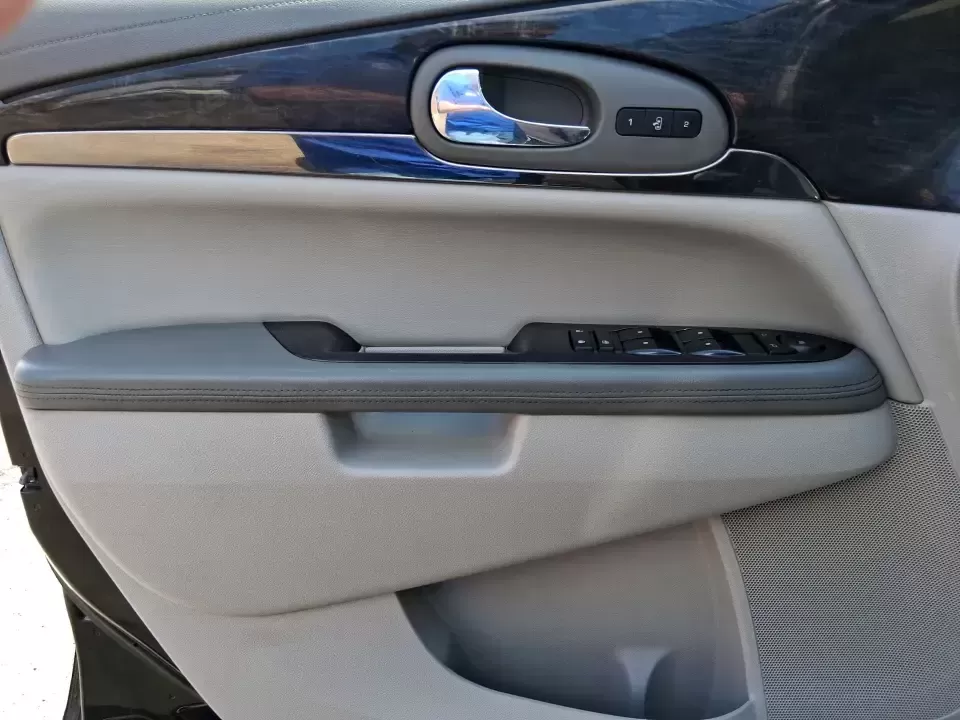 2016 Buick Enclave Leather (5GAKVBKD1GJ) with an 3.6L V-6 gasoline direct injection engine, 6-Speed Automatic Overdrive transmission, located at 1230 East Main St, Xenia, OH, 45385, (937) 908-9800, 39.688026, -83.910172 - Weekend road trips to Yellow Springs, daily school runs across Fairborn, or a comfortable commute down I675 toward Dayton-this 2016 Buick Enclave Leather is built for real life when you need space, confidence, and premium comfort without the premium price. Finished in Ebony Twilight Metallic, this f - Photo#19