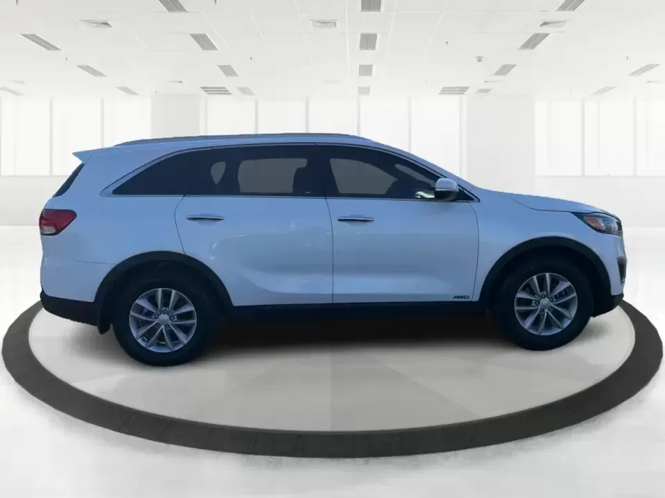 2018 Kia Sorento 2.4L LX (5XYPGDA36JG) with an 2.4L I-4 gasoline direct injection engine, 6A transmission, located at 1099 N County Rd 25A , Troy, OH, 45373, (937) 908-9800, 40.057079, -84.212883 - Build your next chapter around an SUV that's ready for school drop-offs, long commutes up I75, and weekend getaways to Charleston Falls Preserve or a family day near the Miami County Fairgrounds. This 2018 Kia Sorento LX in Snow White Pearl is the kind of practical, go-anywhere crossover that fits r - Photo#1