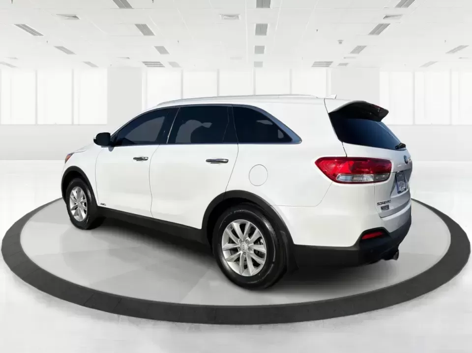 2018 Kia Sorento 2.4L LX (5XYPGDA36JG) with an 2.4L I-4 gasoline direct injection engine, 6A transmission, located at 1099 N County Rd 25A , Troy, OH, 45373, (937) 908-9800, 40.057079, -84.212883 - Build your next chapter around an SUV that's ready for school drop-offs, long commutes up I75, and weekend getaways to Charleston Falls Preserve or a family day near the Miami County Fairgrounds. This 2018 Kia Sorento LX in Snow White Pearl is the kind of practical, go-anywhere crossover that fits r - Photo#4