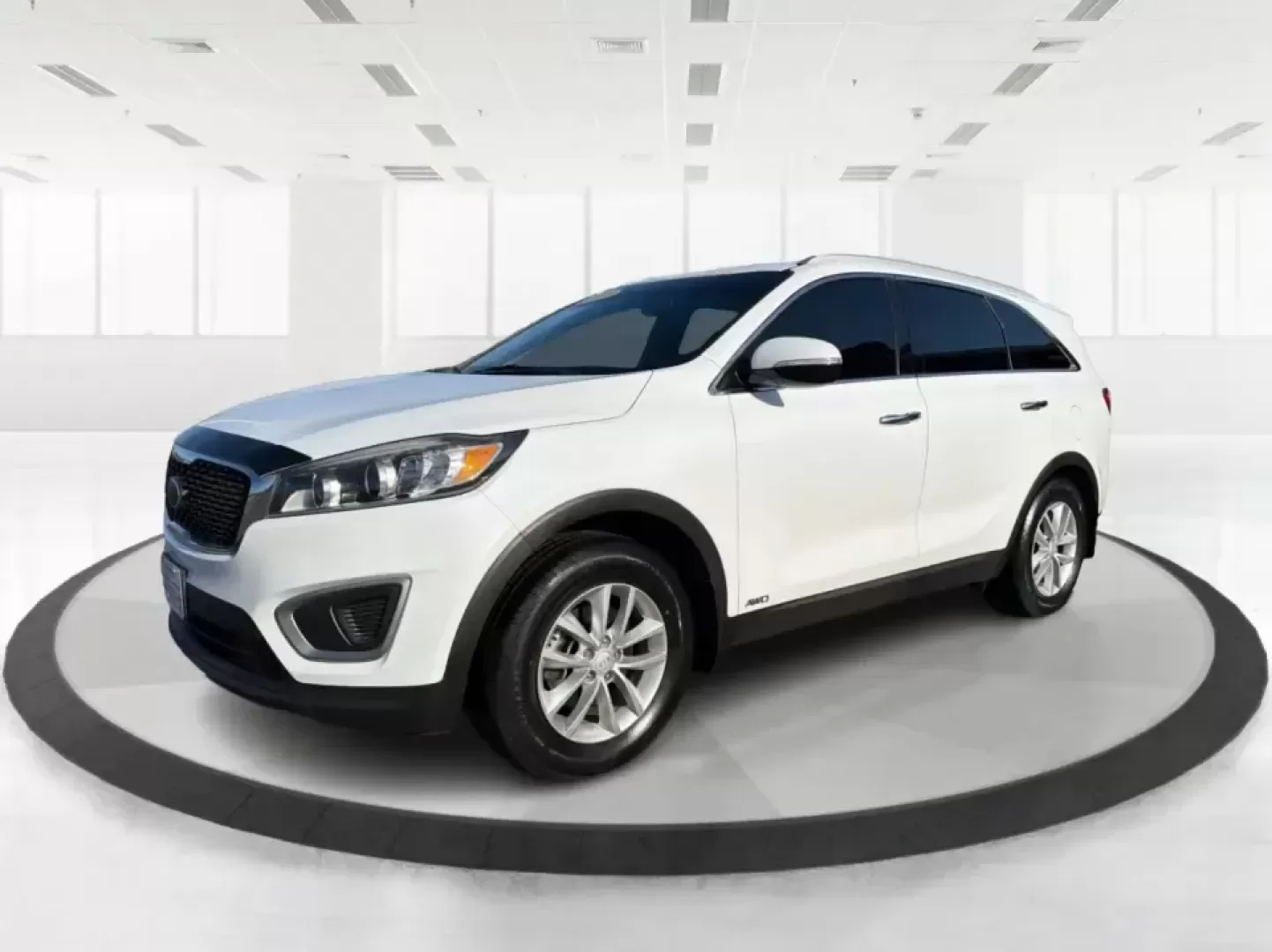 2018 Kia Sorento 2.4L LX (5XYPGDA36JG) with an 2.4L I-4 gasoline direct injection engine, 6A transmission, located at 1099 N County Rd 25A , Troy, OH, 45373, (937) 908-9800, 40.057079, -84.212883 - Build your next chapter around an SUV that's ready for school drop-offs, long commutes up I75, and weekend getaways to Charleston Falls Preserve or a family day near the Miami County Fairgrounds. This 2018 Kia Sorento LX in Snow White Pearl is the kind of practical, go-anywhere crossover that fits r - Photo#8