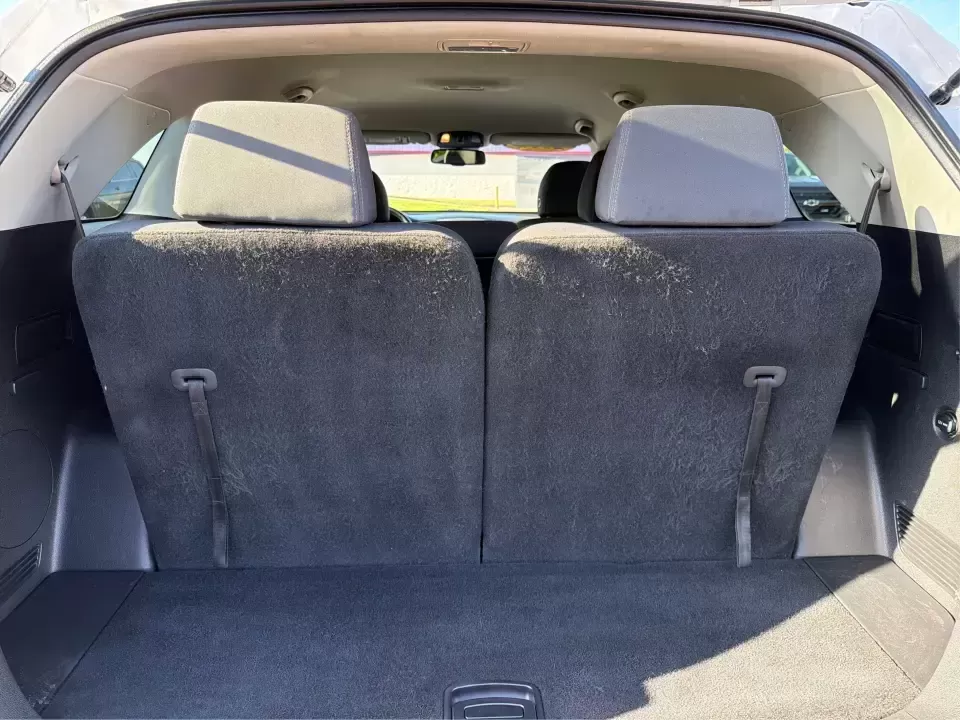 2018 Kia Sorento 2.4L LX (5XYPGDA36JG) with an 2.4L I-4 gasoline direct injection engine, 6A transmission, located at 1099 N County Rd 25A , Troy, OH, 45373, (937) 908-9800, 40.057079, -84.212883 - Build your next chapter around an SUV that's ready for school drop-offs, long commutes up I75, and weekend getaways to Charleston Falls Preserve or a family day near the Miami County Fairgrounds. This 2018 Kia Sorento LX in Snow White Pearl is the kind of practical, go-anywhere crossover that fits r - Photo#12