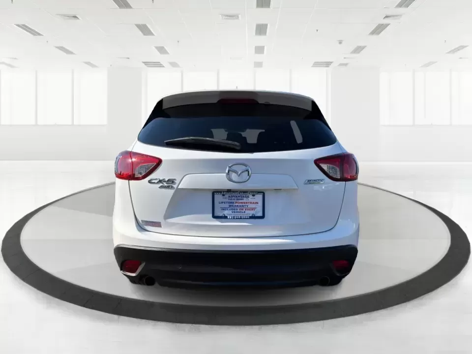 2016 Mazda CX-5 Touring (JM3KE4CYXG0) with an SKYACTIV-G 2.5L I-4 gasoline direct injection engine, 6-Speed Automatic transmission, located at 1230 East Main St, Xenia, OH, 45385, (937) 908-9800, 39.688026, -83.910172 - Pack up the kids, load the groceries, or point the nose toward a weekend road trip-this 2016 Mazda CX-5 Touring is the kind of SUV that fits real life in Piqua. With confident all-weather capability and a comfortable, well-equipped cabin, it's a smart choice for commuters running up and down I75, fa - Photo#3