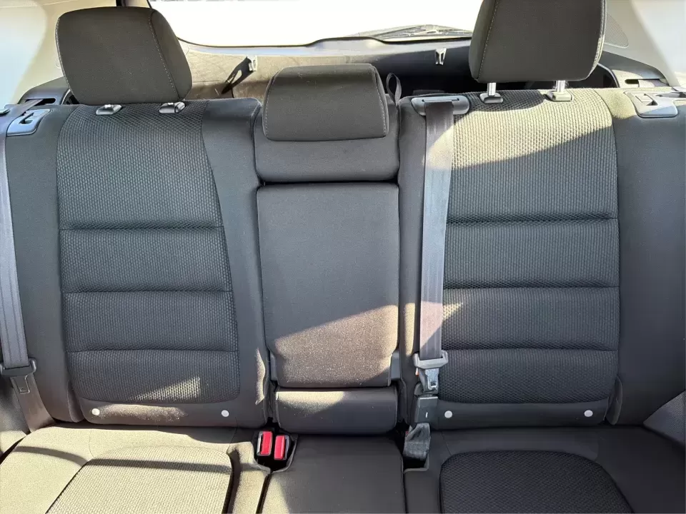 2016 Mazda CX-5 Touring (JM3KE4CYXG0) with an SKYACTIV-G 2.5L I-4 gasoline direct injection engine, 6-Speed Automatic transmission, located at 1230 East Main St, Xenia, OH, 45385, (937) 908-9800, 39.688026, -83.910172 - Pack up the kids, load the groceries, or point the nose toward a weekend road trip-this 2016 Mazda CX-5 Touring is the kind of SUV that fits real life in Piqua. With confident all-weather capability and a comfortable, well-equipped cabin, it's a smart choice for commuters running up and down I75, fa - Photo#14