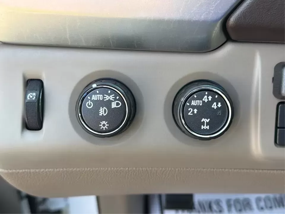 2016 Chevrolet Tahoe LT (1GNSKBKC8GR) with an EcoTec3 5.3L V-8 gasoline direct injection engine, 6A transmission, located at 8750 N County Rd 25A, Piqua, OH, 45356, (937) 908-9800, 40.164391, -84.232513 - If your weekends look like youth sports in the morning, a grocery run in the afternoon, and a last-minute road trip after dinner, this 2016 Chevrolet Tahoe LT 4WD is the kind of full-size SUV that keeps up with real life in Piqua. Finished in Summit White and built for comfort, capability, and confi - Photo#17