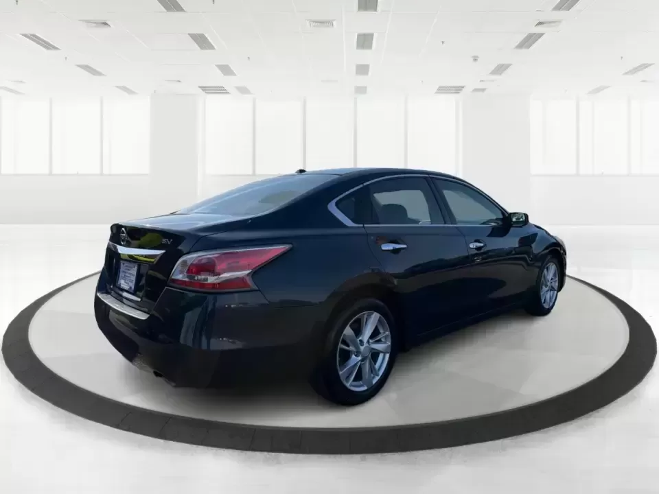 2015 Nissan Altima 2.5 SV (1N4AL3AP9FC) with an 2.5L I-4 DOHC engine, Continuously Variable Transmission transmission, located at 4508 South Dixie Dr, Moraine, OH, 45439, (937) 908-9800, 39.689976, -84.218452 - Picture your next week going smoother: an easy I-75 commute, a comfortable school drop-off run, and a Friday night dinner in Dayton's Oregon District-all in a sedan that feels refined, efficient, and ready to rack up miles without racking up stress. This 2015 Nissan Altima 2.5 SV in sleek Gun Metall - Photo#2