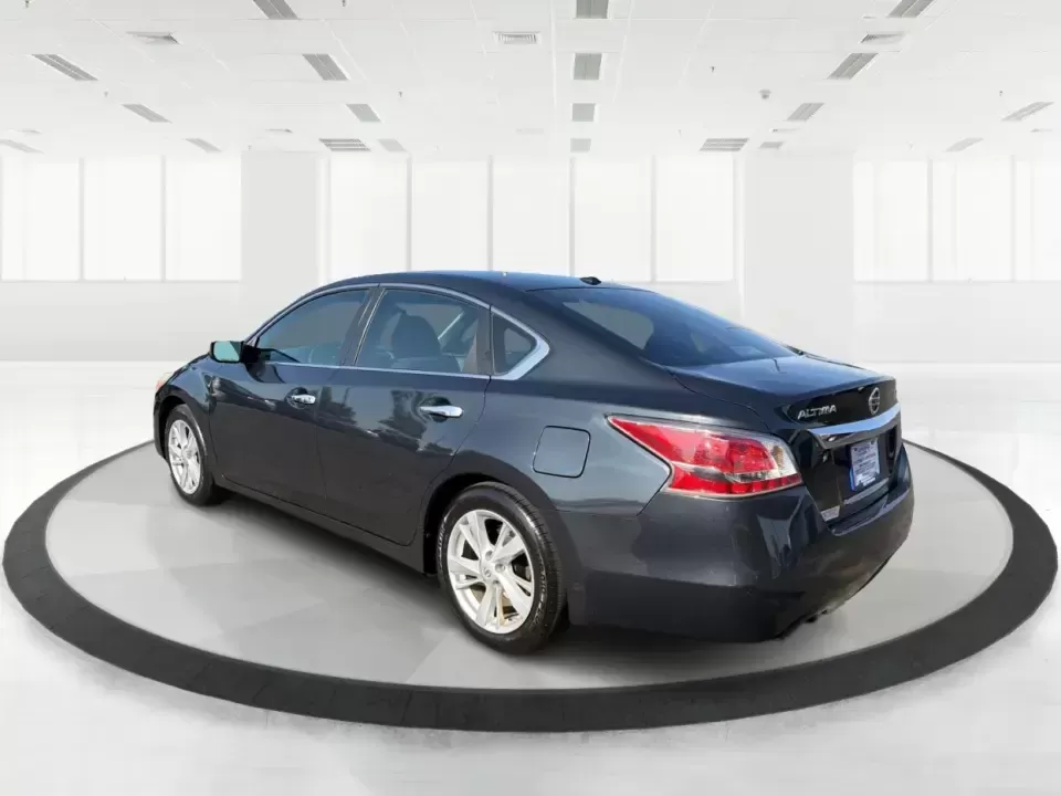 2015 Nissan Altima 2.5 SV (1N4AL3AP9FC) with an 2.5L I-4 DOHC engine, Continuously Variable Transmission transmission, located at 4508 South Dixie Dr, Moraine, OH, 45439, (937) 908-9800, 39.689976, -84.218452 - Picture your next week going smoother: an easy I-75 commute, a comfortable school drop-off run, and a Friday night dinner in Dayton's Oregon District-all in a sedan that feels refined, efficient, and ready to rack up miles without racking up stress. This 2015 Nissan Altima 2.5 SV in sleek Gun Metall - Photo#4