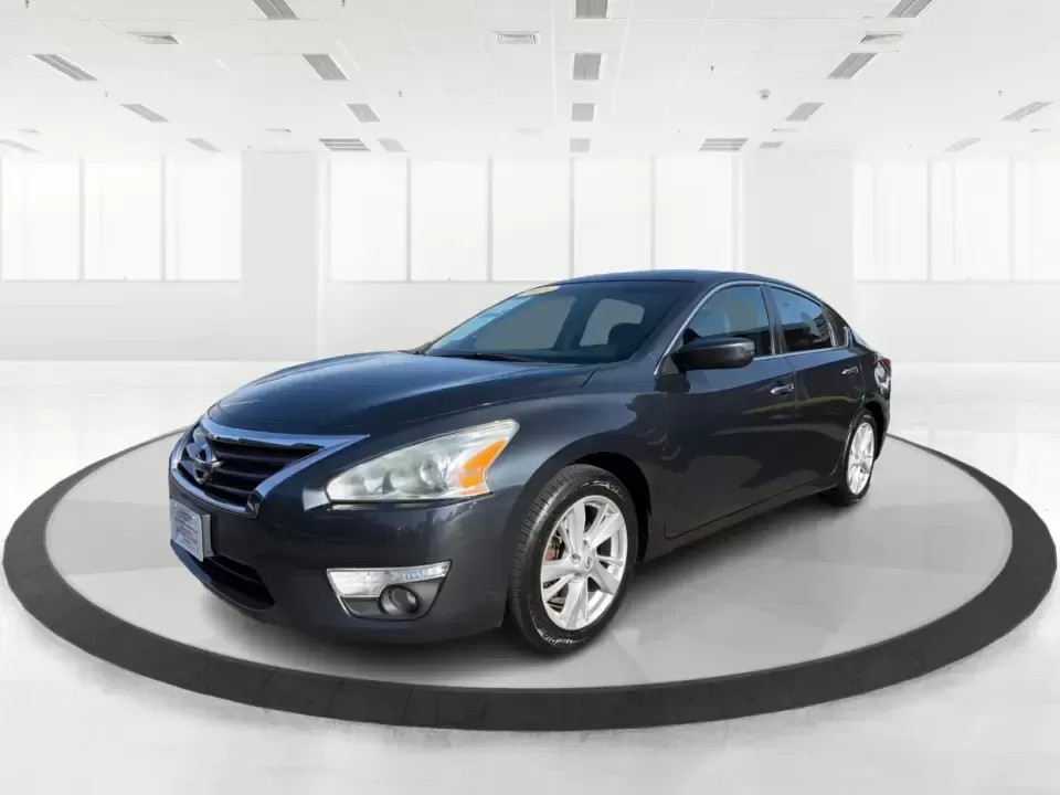 2015 Nissan Altima 2.5 SV (1N4AL3AP9FC) with an 2.5L I-4 DOHC engine, Continuously Variable Transmission transmission, located at 4508 South Dixie Dr, Moraine, OH, 45439, (937) 908-9800, 39.689976, -84.218452 - Picture your next week going smoother: an easy I-75 commute, a comfortable school drop-off run, and a Friday night dinner in Dayton's Oregon District-all in a sedan that feels refined, efficient, and ready to rack up miles without racking up stress. This 2015 Nissan Altima 2.5 SV in sleek Gun Metall - Photo#8