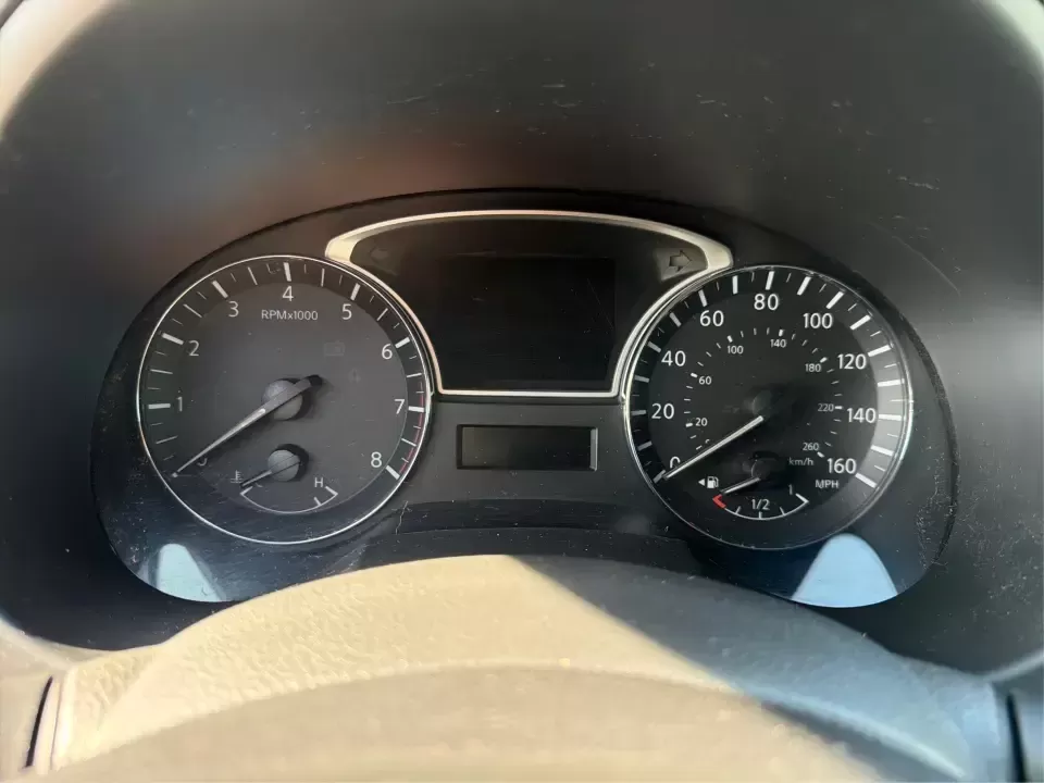 2015 Nissan Altima 2.5 SV (1N4AL3AP9FC) with an 2.5L I-4 DOHC engine, Continuously Variable Transmission transmission, located at 4508 South Dixie Dr, Moraine, OH, 45439, (937) 908-9800, 39.689976, -84.218452 - Picture your next week going smoother: an easy I-75 commute, a comfortable school drop-off run, and a Friday night dinner in Dayton's Oregon District-all in a sedan that feels refined, efficient, and ready to rack up miles without racking up stress. This 2015 Nissan Altima 2.5 SV in sleek Gun Metall - Photo#15