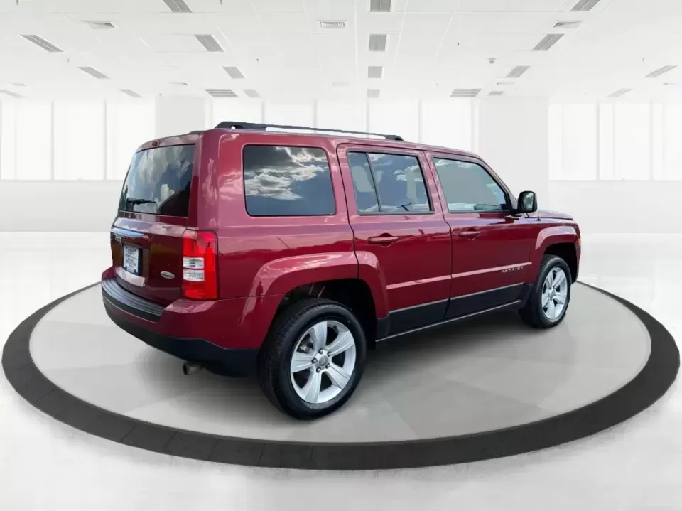 2016 Jeep Patriot Latitude (1C4NJRFB0GD) with an 2.4L I-4 DOHC engine, located at 8750 N County Rd 25A, Piqua, OH, 45356, (937) 908-9800, 40.164391, -84.232513 - Weekend escapes to Indian Lake, snowy morning commutes up I75, or everyday school-and-grocery runs around Miami County-this 2016 Jeep Patriot Latitude is built for the kind of Ohio life that doesn't slow down when the weather turns. With confident 4WD/AWD capability and SUV practicality, it's a smar - Photo#2