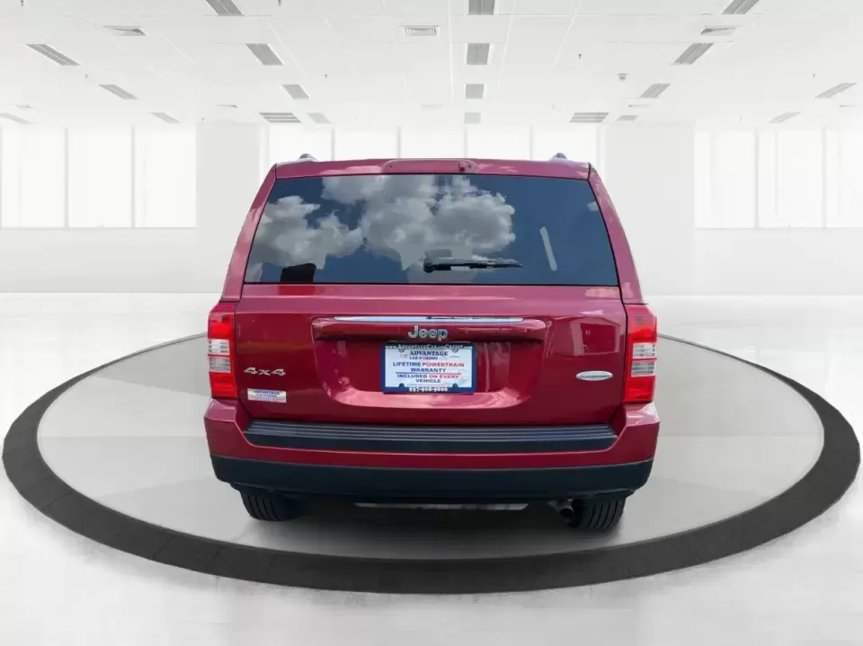 2016 Jeep Patriot Latitude (1C4NJRFB0GD) with an 2.4L I-4 DOHC engine, located at 8750 N County Rd 25A, Piqua, OH, 45356, (937) 908-9800, 40.164391, -84.232513 - Weekend escapes to Indian Lake, snowy morning commutes up I75, or everyday school-and-grocery runs around Miami County-this 2016 Jeep Patriot Latitude is built for the kind of Ohio life that doesn't slow down when the weather turns. With confident 4WD/AWD capability and SUV practicality, it's a smar - Photo#3