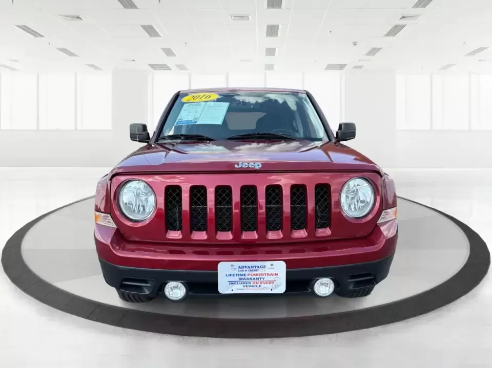 2016 Jeep Patriot Latitude (1C4NJRFB0GD) with an 2.4L I-4 DOHC engine, located at 8750 N County Rd 25A, Piqua, OH, 45356, (937) 908-9800, 40.164391, -84.232513 - Weekend escapes to Indian Lake, snowy morning commutes up I75, or everyday school-and-grocery runs around Miami County-this 2016 Jeep Patriot Latitude is built for the kind of Ohio life that doesn't slow down when the weather turns. With confident 4WD/AWD capability and SUV practicality, it's a smar - Photo#7