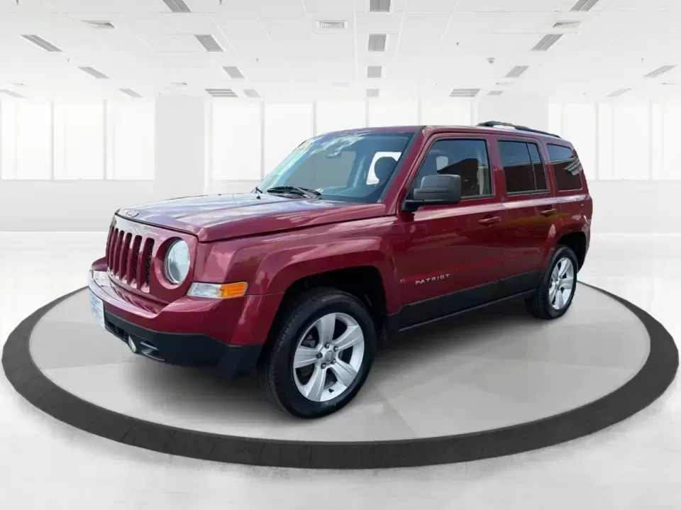 2016 Jeep Patriot Latitude (1C4NJRFB0GD) with an 2.4L I-4 DOHC engine, located at 8750 N County Rd 25A, Piqua, OH, 45356, (937) 908-9800, 40.164391, -84.232513 - Weekend escapes to Indian Lake, snowy morning commutes up I75, or everyday school-and-grocery runs around Miami County-this 2016 Jeep Patriot Latitude is built for the kind of Ohio life that doesn't slow down when the weather turns. With confident 4WD/AWD capability and SUV practicality, it's a smar - Photo#8