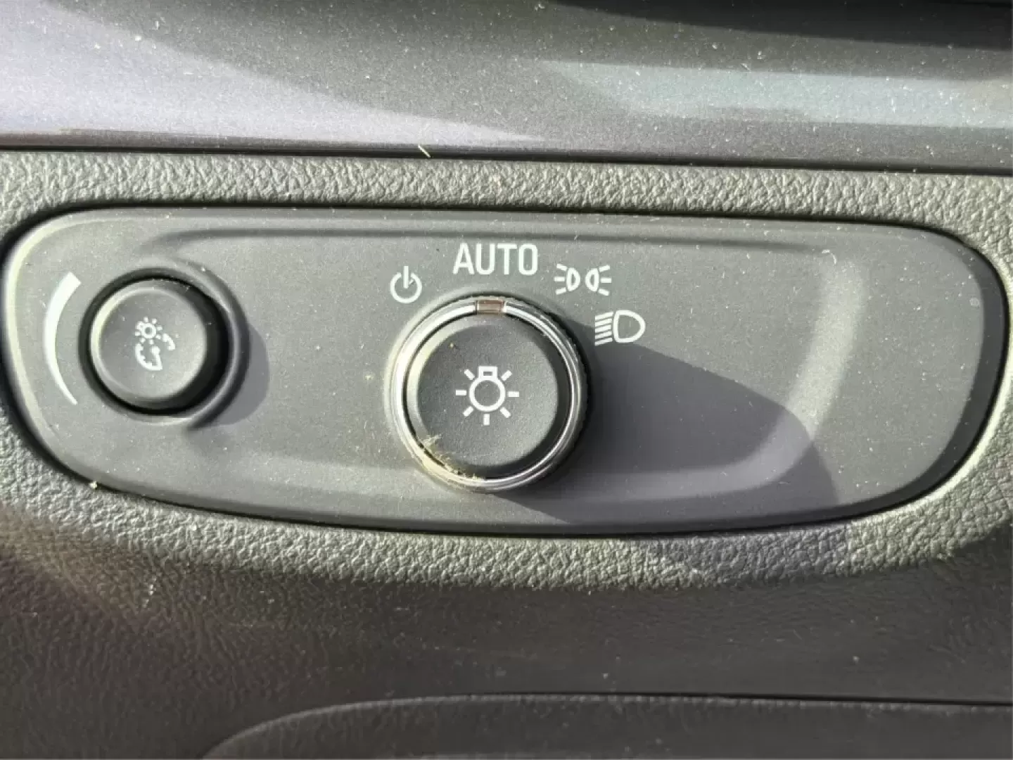 2019 Buick Encore FWD Preferred (KL4CJASB7KB) with an Ecotec 1.4L I-4 DOHC engine, 6A transmission, located at 8750 N County Rd 25A, Piqua, OH, 45356, (937) 908-9800, 40.164391, -84.232513 - Need a small SUV that fits real life in West Central Ohio-school drop-offs, a long commute up I75, and weekend errands around Piqua and Troy-without feeling bulky or hard to park? This 2019 Buick Encore Preferred FWD delivers the right mix of comfort, efficiency, and city-friendly size, making it a - Photo#17