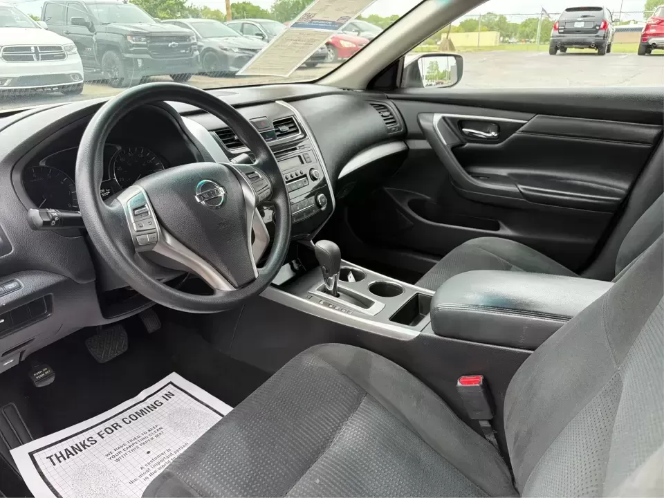 2015 Nissan Altima 2.5 S (1N4AL3AP9FC) with an 2.5L I-4 DOHC engine, Continuously Variable Transmission transmission, located at 1184 Kauffman Ave, Fairborn, OH, 45324, (937) 908-9800, 39.807072, -84.030914 - Need a dependable sedan for daily commuting between Fairborn and Dayton, campus runs to Wright State, or comfortable weekend drives out toward Yellow Springs? This **2015 Nissan Altima 2.5 S** delivers the kind of real-world practicality busy schedules demand-fuel-friendly performance, a roomy cabin - Photo#9