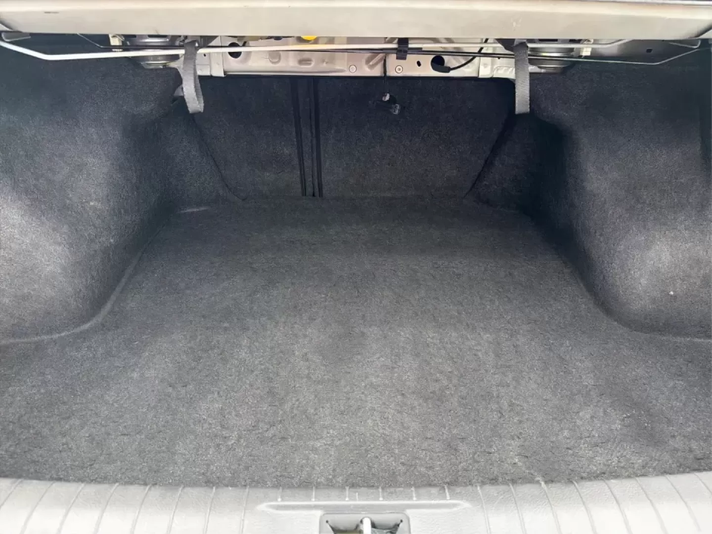 2015 Nissan Altima 2.5 S (1N4AL3AP9FC) with an 2.5L I-4 DOHC engine, Continuously Variable Transmission transmission, located at 1184 Kauffman Ave, Fairborn, OH, 45324, (937) 908-9800, 39.807072, -84.030914 - Need a dependable sedan for daily commuting between Fairborn and Dayton, campus runs to Wright State, or comfortable weekend drives out toward Yellow Springs? This **2015 Nissan Altima 2.5 S** delivers the kind of real-world practicality busy schedules demand-fuel-friendly performance, a roomy cabin - Photo#12