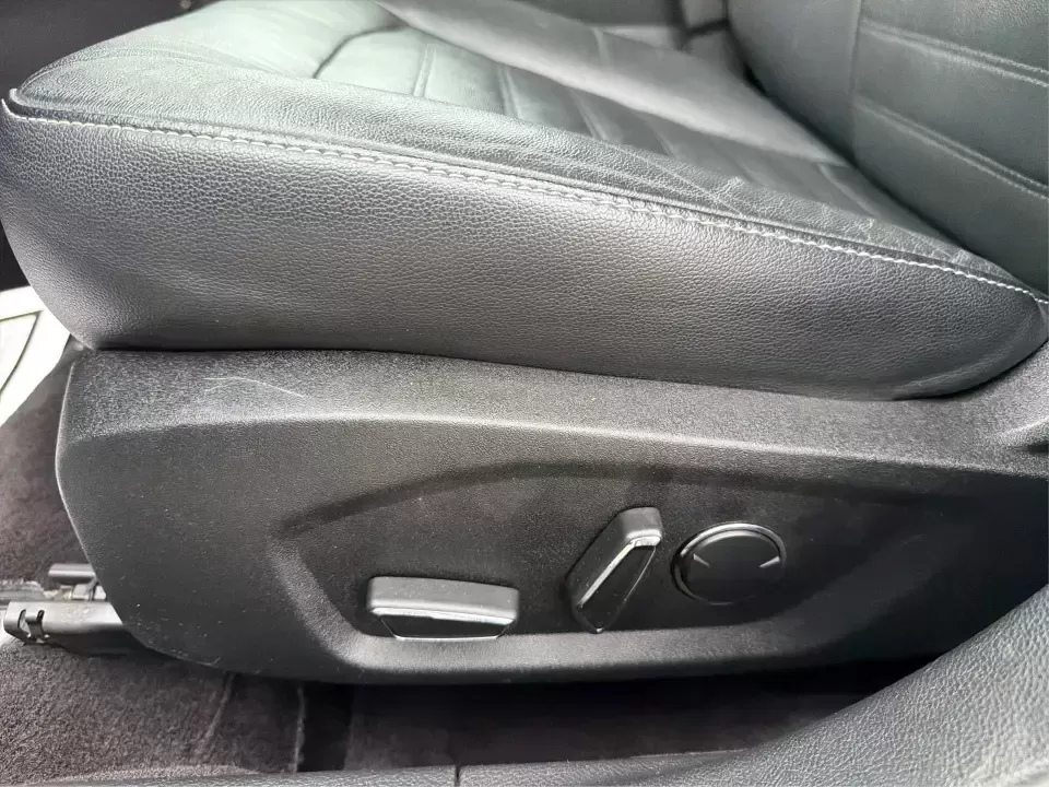 2017 Ford Fusion SE (3FA6P0H98HR) with an 2.0L L4 DOHC 16V engine, 6A transmission, located at 4508 South Dixie Dr, Moraine, OH, 45439, (937) 908-9800, 39.689976, -84.218452 - Picture your next week: a smooth, quiet commute down South Dixie Drive, quick errands to the Dayton Mall area, and a comfortable weekend drive toward Carillon Historical Park or a Reds day trip-without feeling like you're overpaying for a sedan that can't keep up. This 2017 Ford Fusion SE in sleek M - Photo#18