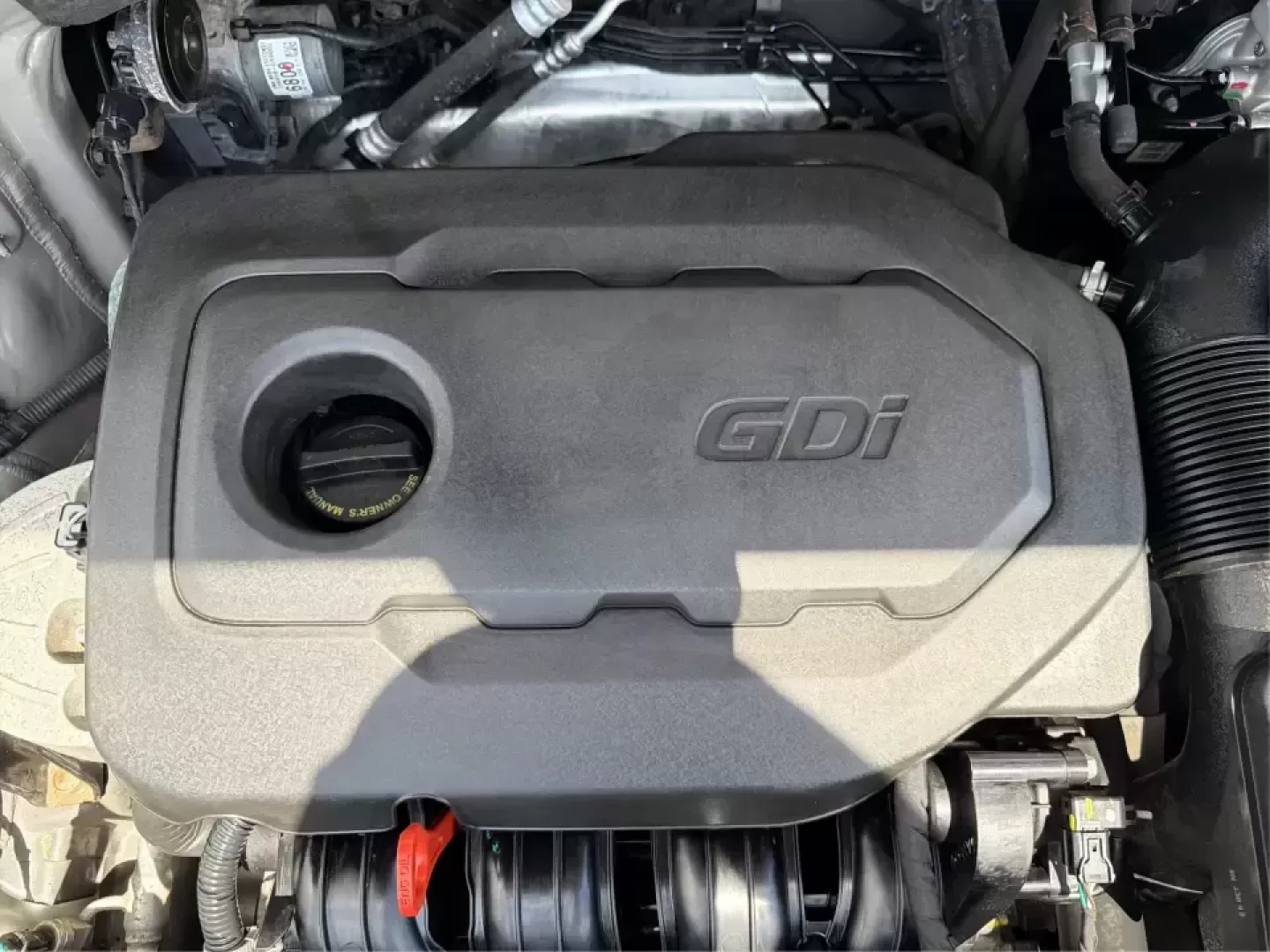 2017 Kia Sorento 2.4L LX (5XYPG4A38HG) with an 2.4L I-4 gasoline direct injection engine, 6A transmission, located at 8750 N County Rd 25A, Piqua, OH, 45356, (937) 908-9800, 40.164391, -84.232513 - Weekend road trips to Indian Lake, daily school drop-offs, and long commutes up I75 feel a lot easier when your SUV has real space, confident handling, and comfort features that keep everyone happy. This **2017 Kia Sorento LX (2.4L)** in **Platinum Graphite** is a practical, do-it-all **SUV** that f - Photo#11