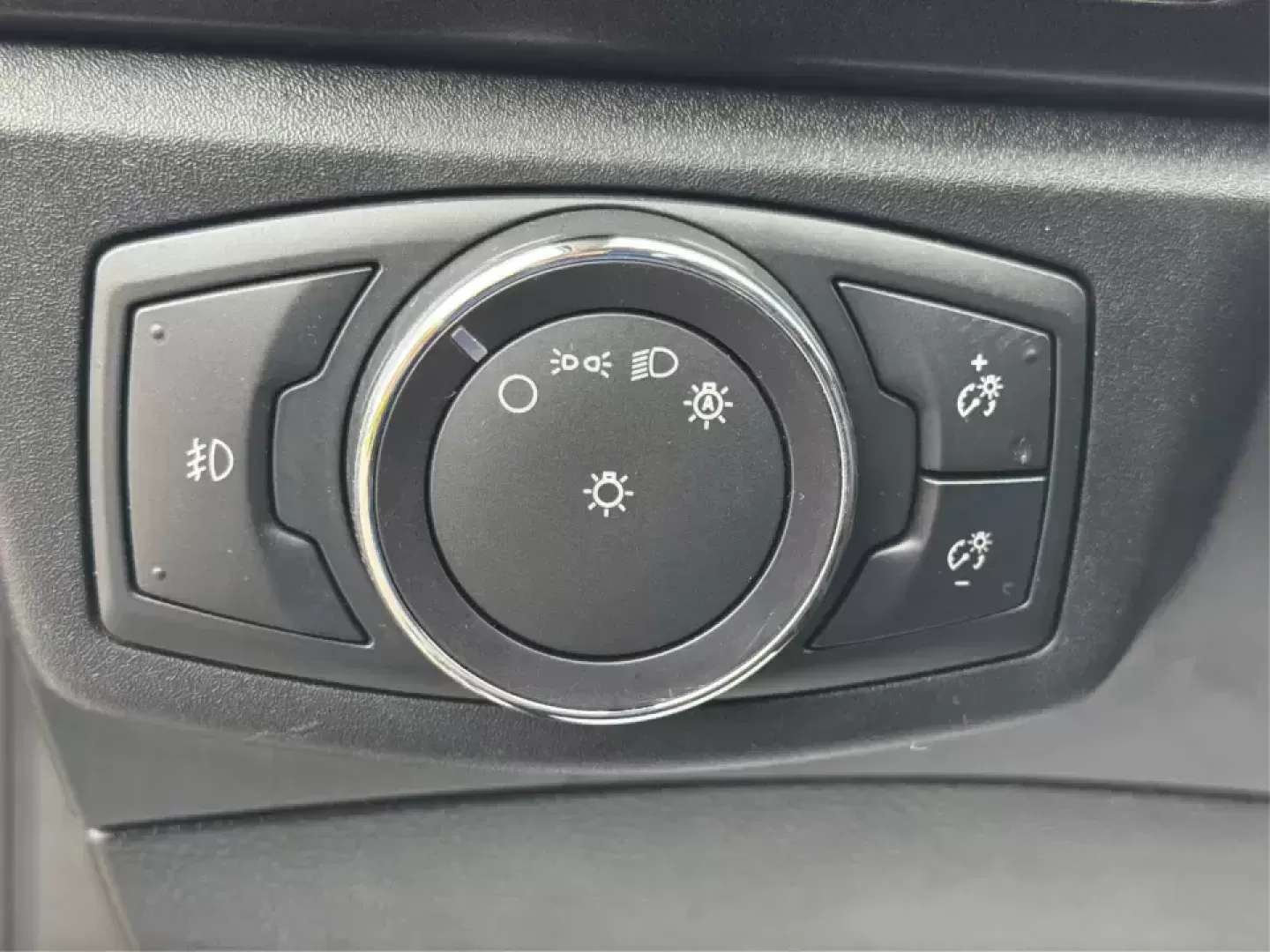 2018 Ford Fusion Titanium AWD (3FA6P0D9XJR) with an 2.0L L4 DOHC 16V engine, 6-Speed Automatic transmission, located at 8750 N County Rd 25A, Piqua, OH, 45356, (937) 908-9800, 40.164391, -84.232513 - Picture a comfortable, capable sedan that makes daily commutes down I70 feel easy, keeps weekend plans on track, and still looks sharp pulling into dinner in nearby Huber Heights or downtown Dayton. This **2018 Ford Fusion Titanium AWD** is built for real-life driving in Ohio-whether you're navigati - Photo#17