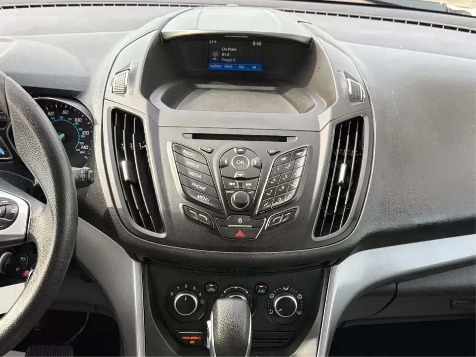 2016 Ford Escape SE (1FMCU0G75GU) with an 2.5L L4 DOHC 16V engine, 6-Speed Automatic transmission, located at 1099 N County Rd 25A , Troy, OH, 45373, (937) 908-9800, 40.057079, -84.212883 - Whether you're juggling school drop-offs, commuting up I75, or planning a weekend run to the Miami County Fairgrounds, this 2016 Ford Escape SE is the kind of practical SUV that fits real-life Troy, Ohio routines. With a versatile cabin, confident road manners, and easy-to-live-with features, it's a - Photo#13