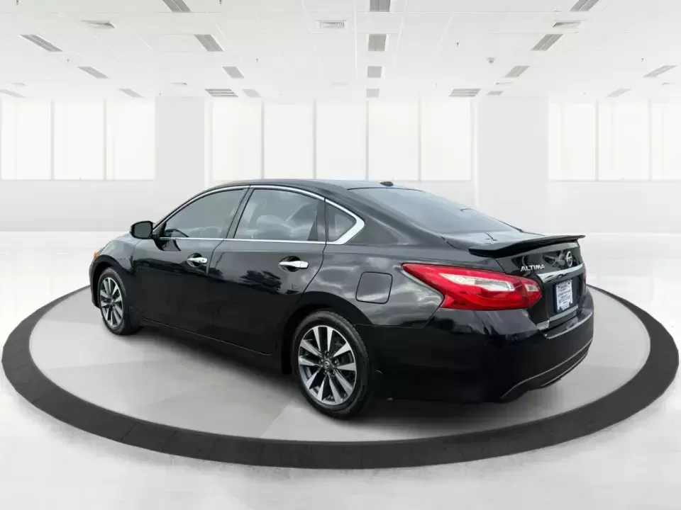 2016 Nissan Altima 2.5 SL (1N4AL3AP1GC) with an 2.5L I-4 DOHC engine, CVT transmission, located at 1099 N County Rd 25A , Troy, OH, 45373, (937) 908-9800, 40.057079, -84.212883 - Whether you're a Dayton-area commuter stacking highway miles, a busy parent shuttling kids between school and practice, or a weekend road-trip planner who wants comfort without overspending, this **2016 Nissan Altima 2.5 SL** is built for real life. With a sleek **Super Black** exterior and an upsca - Photo#4