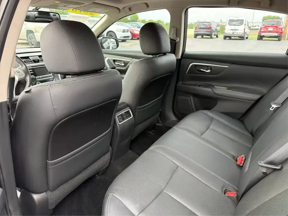 2016 Nissan Altima 2.5 SL (1N4AL3AP1GC) with an 2.5L I-4 DOHC engine, CVT transmission, located at 1099 N County Rd 25A , Troy, OH, 45373, (937) 908-9800, 40.057079, -84.212883 - Whether you're a Dayton-area commuter stacking highway miles, a busy parent shuttling kids between school and practice, or a weekend road-trip planner who wants comfort without overspending, this **2016 Nissan Altima 2.5 SL** is built for real life. With a sleek **Super Black** exterior and an upsca - Photo#10