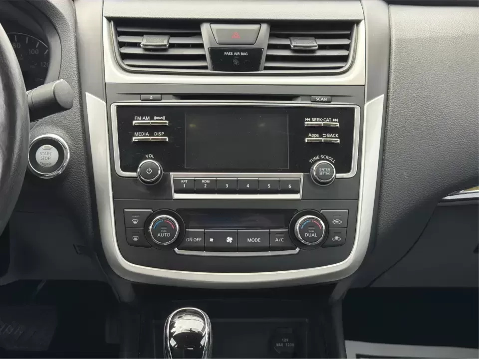 2016 Nissan Altima 2.5 SL (1N4AL3AP1GC) with an 2.5L I-4 DOHC engine, CVT transmission, located at 1099 N County Rd 25A , Troy, OH, 45373, (937) 908-9800, 40.057079, -84.212883 - Whether you're a Dayton-area commuter stacking highway miles, a busy parent shuttling kids between school and practice, or a weekend road-trip planner who wants comfort without overspending, this **2016 Nissan Altima 2.5 SL** is built for real life. With a sleek **Super Black** exterior and an upsca - Photo#13