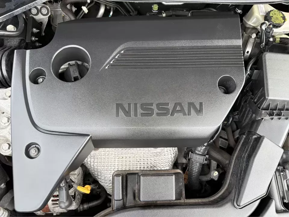 2016 Nissan Altima 2.5 SL (1N4AL3AP1GC) with an 2.5L I-4 DOHC engine, CVT transmission, located at 880 E. National Road, Vandalia, OH, 45377, (937) 908-9800, 39.891918, -84.183594 - Whether you're a Dayton-area commuter stacking highway miles, a busy parent shuttling kids between school and practice, or a weekend road-trip planner who wants comfort without overspending, this **2016 Nissan Altima 2.5 SL** is built for real life. With a sleek **Super Black** exterior and an upsca - Photo#11