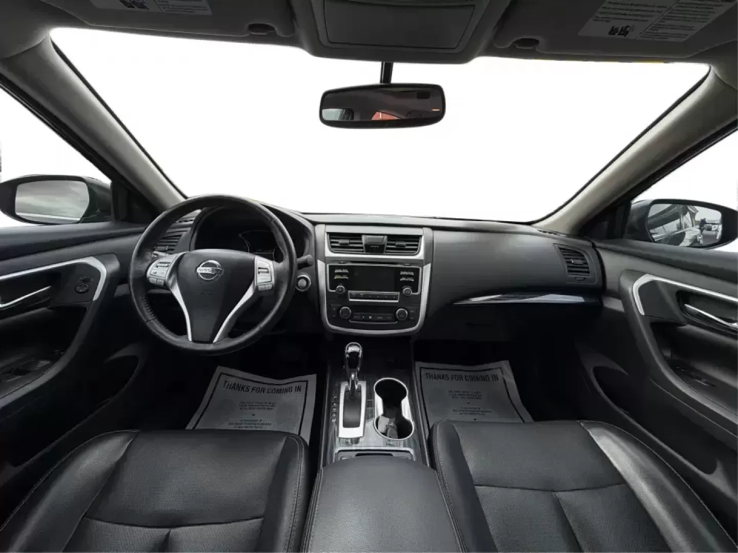 2016 Nissan Altima 2.5 SL (1N4AL3AP1GC) with an 2.5L I-4 DOHC engine, CVT transmission, located at 880 E. National Road, Vandalia, OH, 45377, (937) 908-9800, 39.891918, -84.183594 - Whether you're a Dayton-area commuter stacking highway miles, a busy parent shuttling kids between school and practice, or a weekend road-trip planner who wants comfort without overspending, this **2016 Nissan Altima 2.5 SL** is built for real life. With a sleek **Super Black** exterior and an upsca - Photo#21