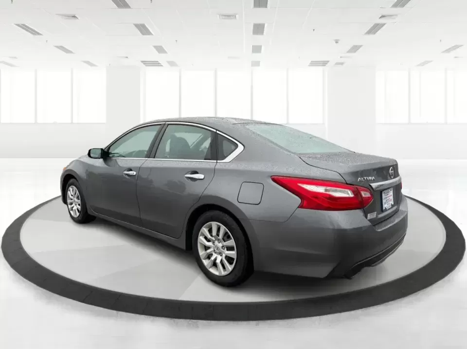 2017 Nissan Altima 2.5 S (1N4AL3AP8HC) with an 2.5L I-4 DOHC engine, CVT transmission, located at 880 E. National Road, Vandalia, OH, 45377, (937) 908-9800, 39.891918, -84.183594 - Need a reliable commuter that's comfortable for I75 runs, quick errands around town, and the occasional weekend getaway to the Dayton Art Institute or Riverscape MetroPark? This 2017 Nissan Altima 2.5 S in Gun Metallic is a smart, practical sedan that fits real life in Vandalia-smooth on longer driv - Photo#4