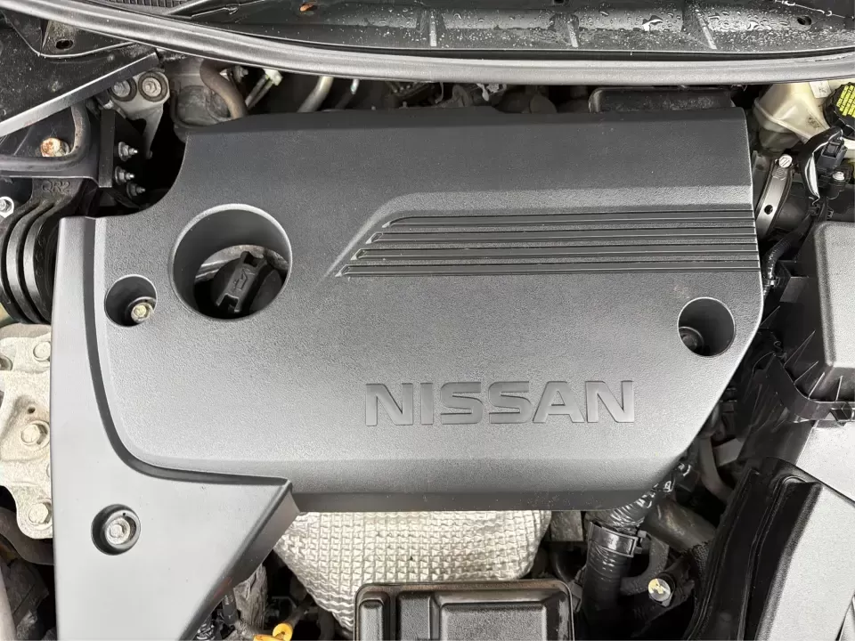 2017 Nissan Altima 2.5 S (1N4AL3AP8HC) with an 2.5L I-4 DOHC engine, CVT transmission, located at 880 E. National Road, Vandalia, OH, 45377, (937) 908-9800, 39.891918, -84.183594 - Need a reliable commuter that's comfortable for I75 runs, quick errands around town, and the occasional weekend getaway to the Dayton Art Institute or Riverscape MetroPark? This 2017 Nissan Altima 2.5 S in Gun Metallic is a smart, practical sedan that fits real life in Vandalia-smooth on longer driv - Photo#11